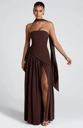 Robe longue bustier corset avec détail foulard et fente haute