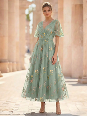 A-Line/Princess Floral Cocktail Dresses Short Sleeves V Neck Tea Length Dresses