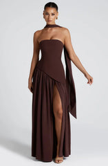 Robe longue bustier corset avec détail foulard et fente haute