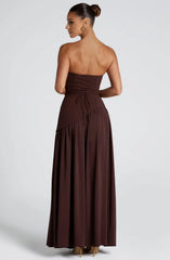 Robe longue bustier corset avec détail foulard et fente haute